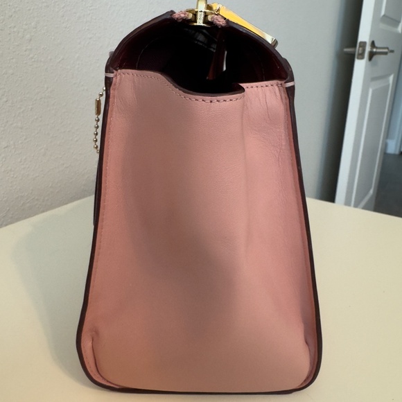 EUC Selena Gomez Coach Purse with bowtie charm - Picture 5 of 10